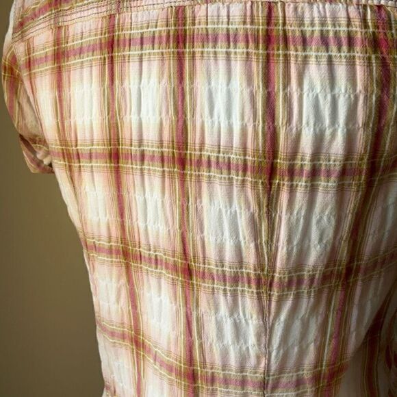 Carhartt Plaid Short Sleeve Button Up, XS. Pink/cream/khaki. Textured gorpcore - Picture 10 of 16